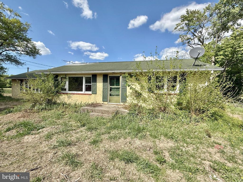 684 ROUTE 40, Elmer, NJ 08318