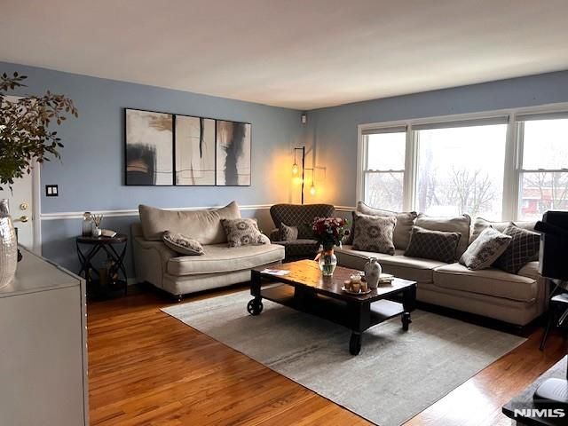 382 Mayer Court 1, Ridgefield, NJ 07657