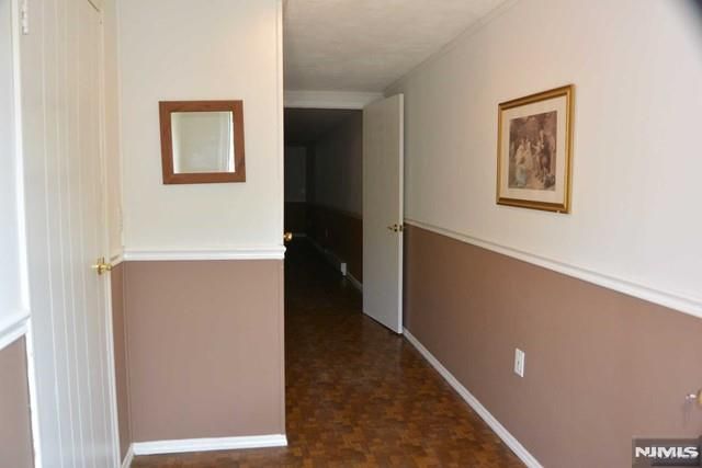 382 Mayer Court 1, Ridgefield, NJ 07657