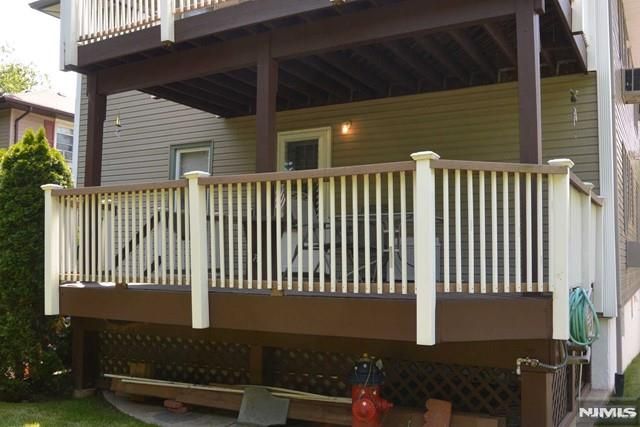 382 Mayer Court 1, Ridgefield, NJ 07657