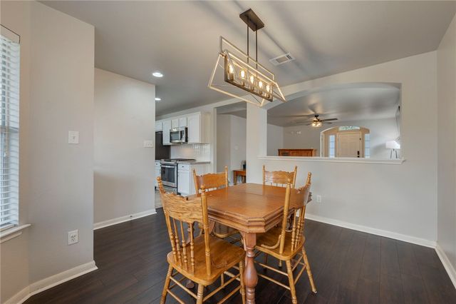 15203 Faircrest Drive, College Station, TX 77845