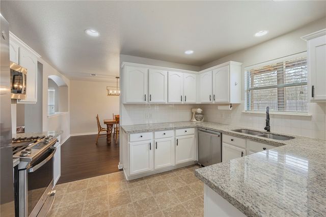 15203 Faircrest Drive, College Station, TX 77845