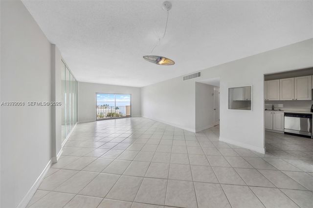 1455 N Treasure Drive 7J, North Bay Village, FL 33141