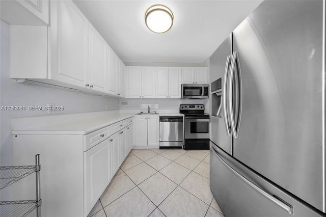 1455 N Treasure Drive 7J, North Bay Village, FL 33141