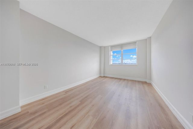 1455 N Treasure Drive 7J, North Bay Village, FL 33141