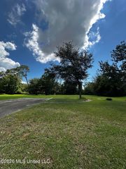 702 Saint Mary Street, Pascagoula, MS 39581