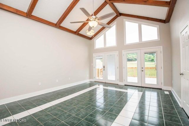 1723 Roane State Highway, Harriman, TN 37748