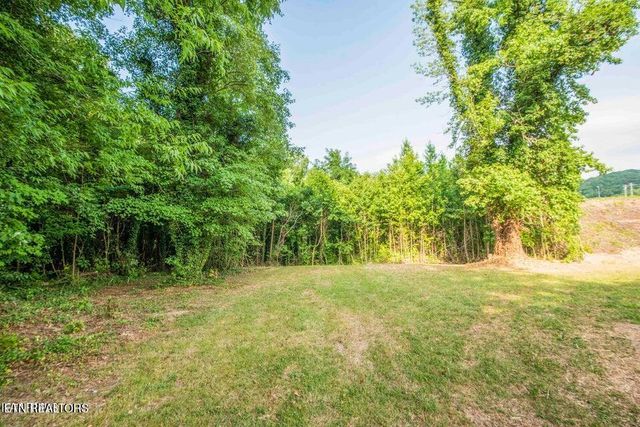 1723 Roane State Highway, Harriman, TN 37748
