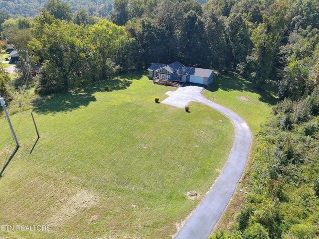 1723 Roane State Highway, Harriman, TN 37748