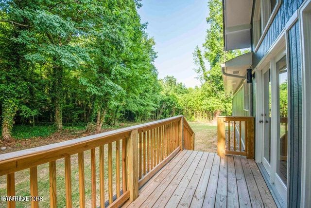 1723 Roane State Highway, Harriman, TN 37748