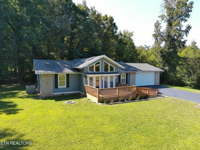 1723 Roane State Highway, Harriman, TN 37748