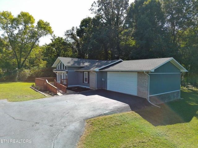 1723 Roane State Highway, Harriman, TN 37748