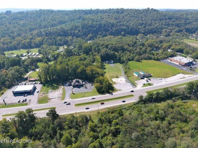1723 Roane State Highway, Harriman, TN 37748