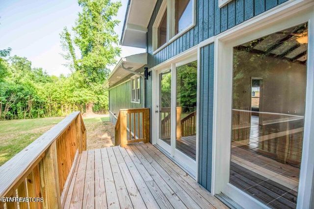 1723 Roane State Highway, Harriman, TN 37748