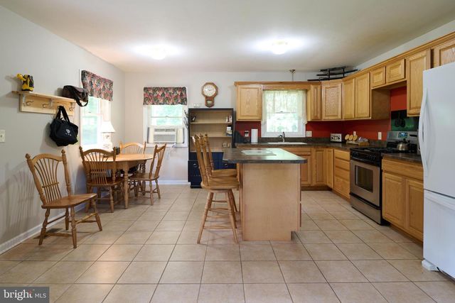 800 HIGH PINES LN, Port Matilda, PA 16870