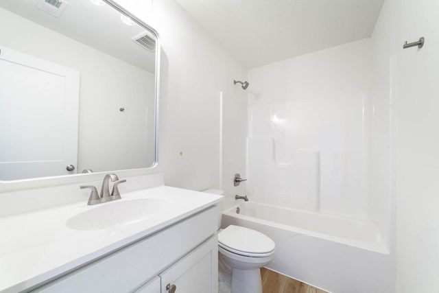 2653 FRAZIER LP, Columbia, MO 65202