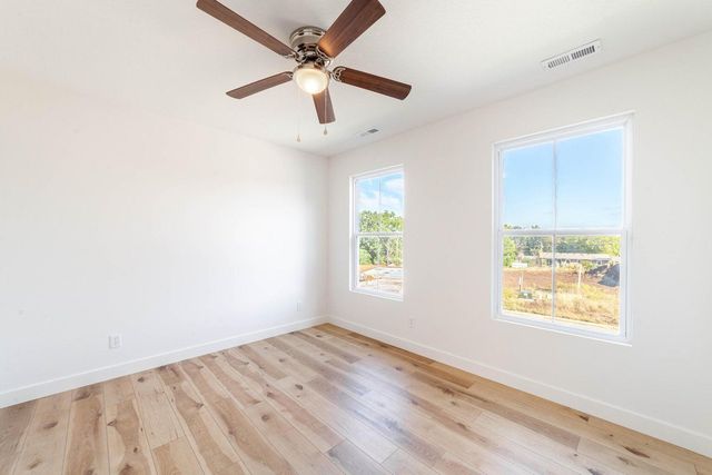 2653 FRAZIER LP, Columbia, MO 65202