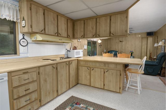 4940 Holly Dr, Shingle Springs, CA 95682