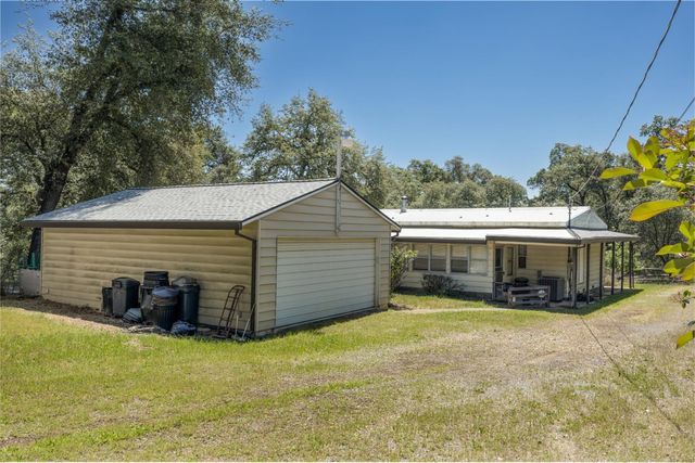 4940 Holly Dr, Shingle Springs, CA 95682