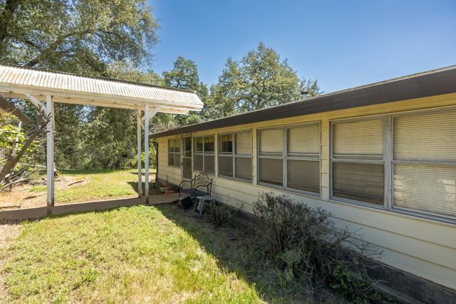 4940 Holly Dr, Shingle Springs, CA 95682