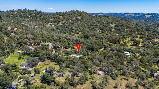 4940 Holly Dr, Shingle Springs, CA 95682