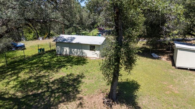 4940 Holly Dr, Shingle Springs, CA 95682