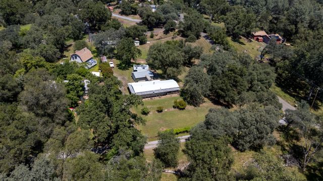 4940 Holly Dr, Shingle Springs, CA 95682