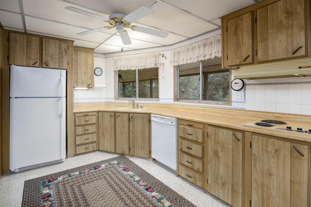 4940 Holly Dr, Shingle Springs, CA 95682