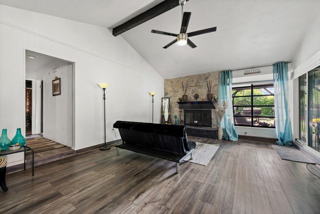 708 Del Mar Lane, Arlington, TX 76012