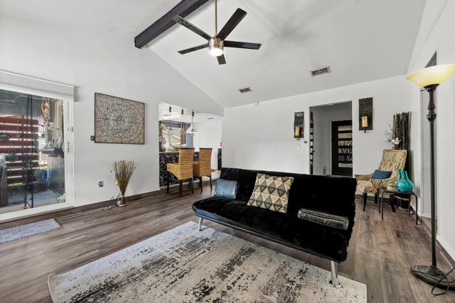 708 Del Mar Lane, Arlington, TX 76012