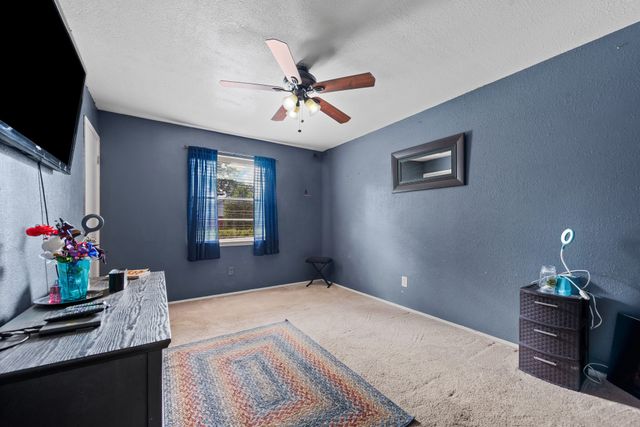 708 Del Mar Lane, Arlington, TX 76012