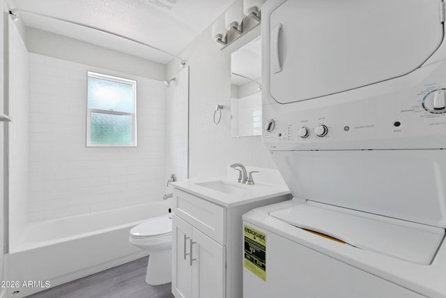 35 W Medlock Drive 2, Phoenix, AZ 85013