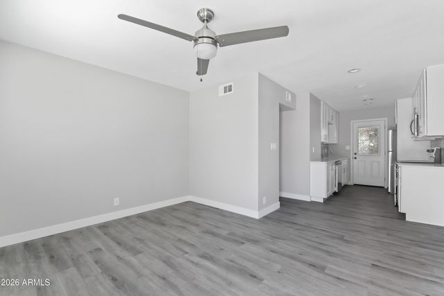 35 W Medlock Drive 2, Phoenix, AZ 85013