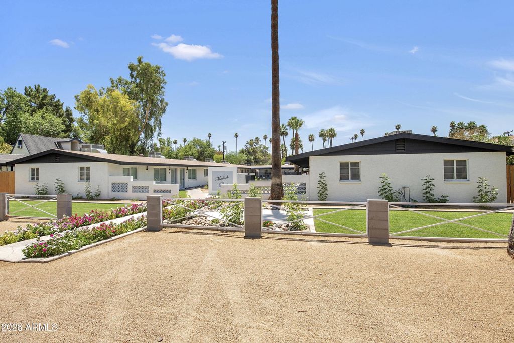 35 W Medlock Drive 2, Phoenix, AZ 85013