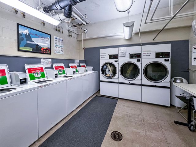 1400 N State Parkway 16B, Chicago, IL 60610