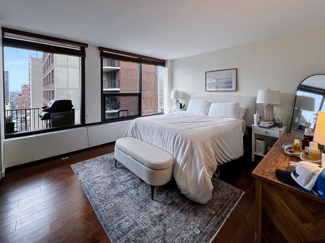 1400 N State Parkway 16B, Chicago, IL 60610