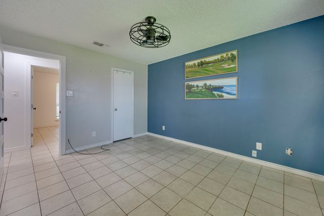 613 E Avenue F, Midlothian, TX 76065
