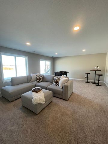 1763 Spruce Street, Farmington, MN 55024