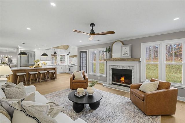 8035 Canter Lane, Alpharetta, GA 30009