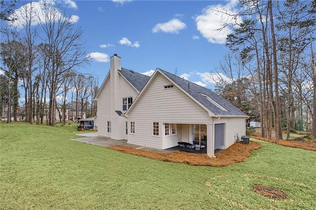 8035 Canter Lane, Alpharetta, GA 30009