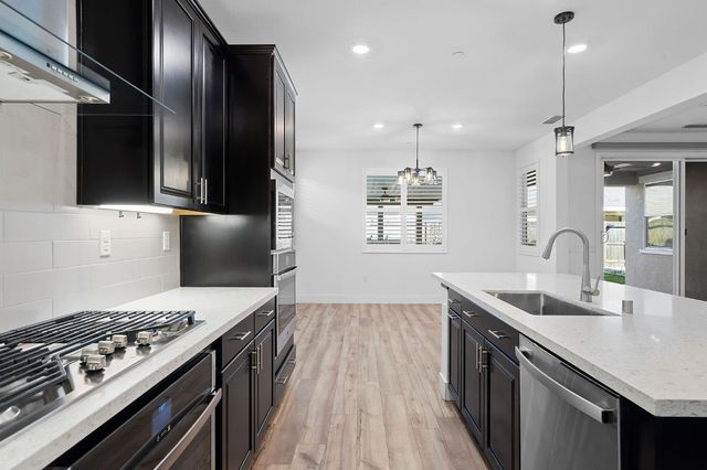 6049 Element Ln, Roseville, CA 95747