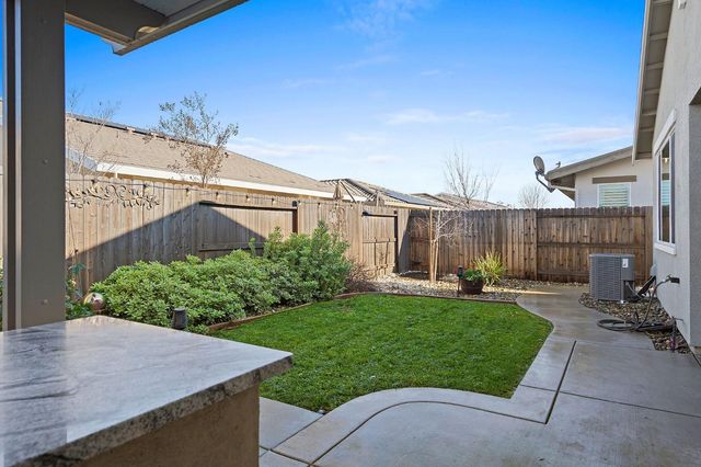 6049 Element Ln, Roseville, CA 95747
