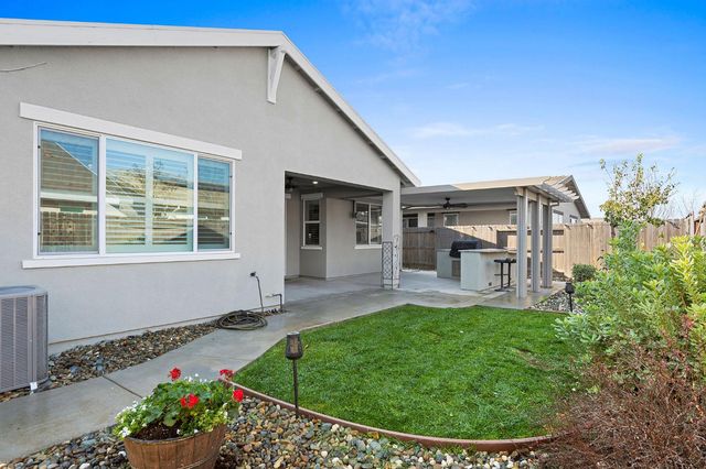 6049 Element Ln, Roseville, CA 95747