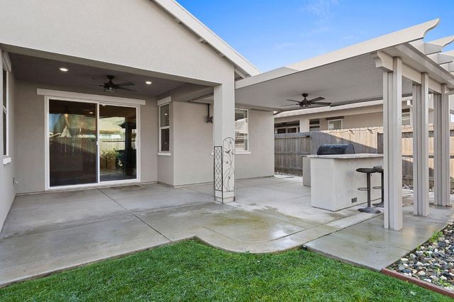 6049 Element Ln, Roseville, CA 95747