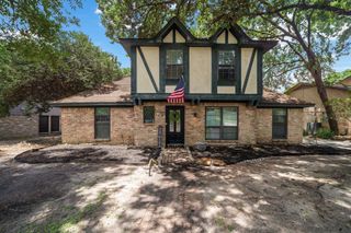 902 Manchester Drive, Conroe, TX 77304