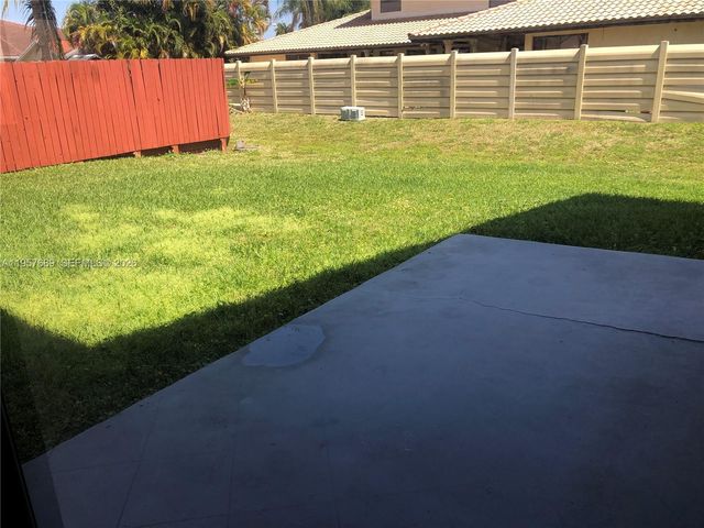 719 SE 3rd Ave 719, Dania Beach, FL 33004