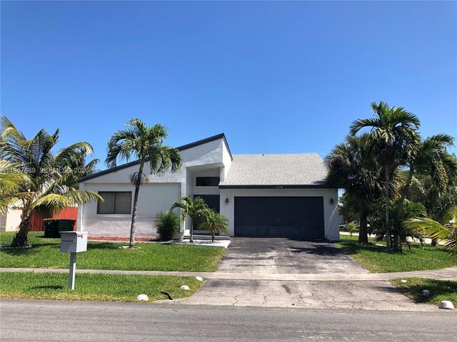 719 SE 3rd Ave 719, Dania Beach, FL 33004