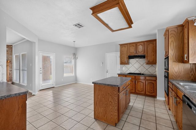 1236 Blue Brook Drive, Rockwall, TX 75087