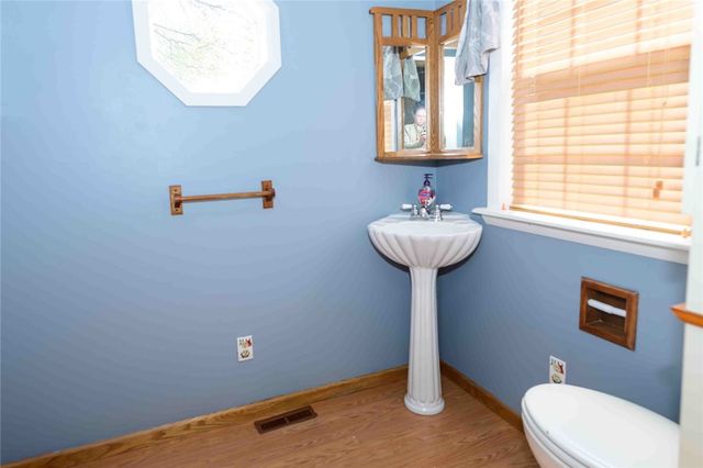 107 Telegraph Rd, Luzerne Twp, PA 15417