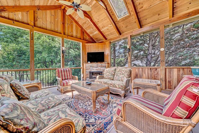 3129 Hidden Oak RD SW, Roanoke, VA 24018
